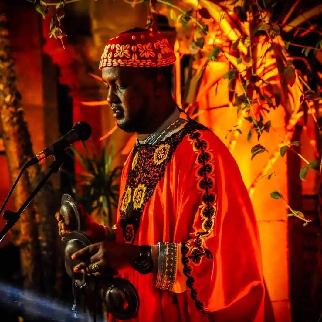 The tbel drum and qraqeb — Hamza's instruments of spiritual authority